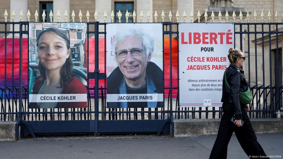 Iran releases French couple as Paris releases Iranian
