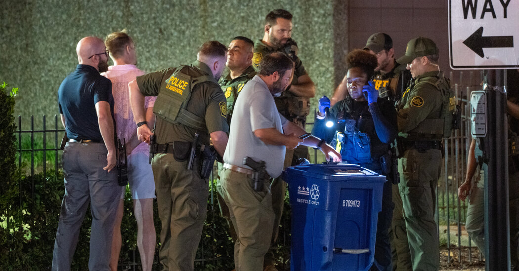 It Smelled of Mustard: Sandwich-Thrower Trial in D.C. Focuses on Moment of Impact