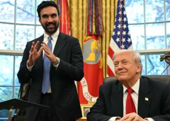 Trump Grins as Mamdani Shuts Down MAGA Reporter