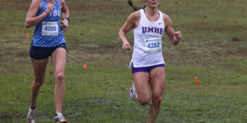 A 40-year-old college sophomore is still running after 20 years in the Army