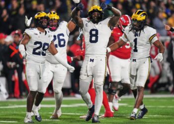 College football on TV: Plenty of holiday leftovers as the regular season wraps