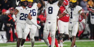 College football on TV: Plenty of holiday leftovers as the regular season wraps