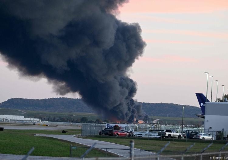 Kentucky: At least three dead after UPS cargo plane crashes