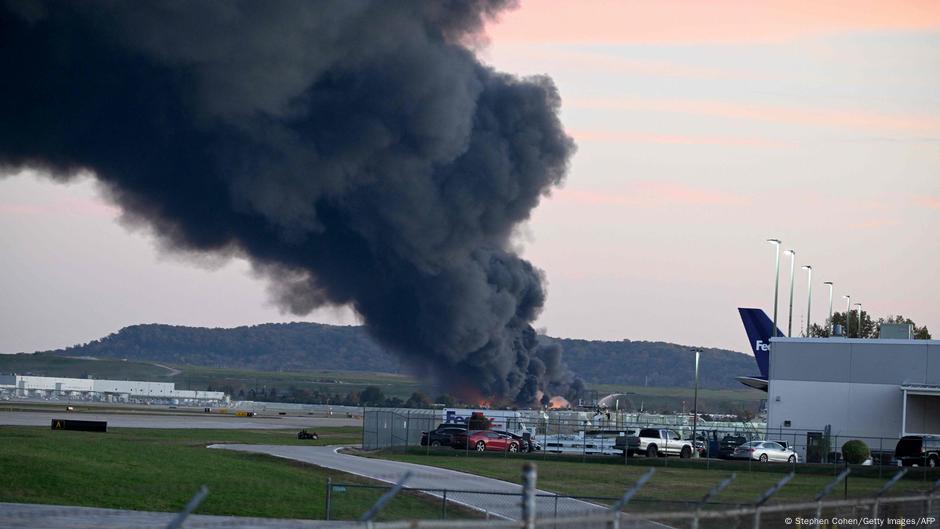 Kentucky: At least three dead after UPS cargo plane crashes