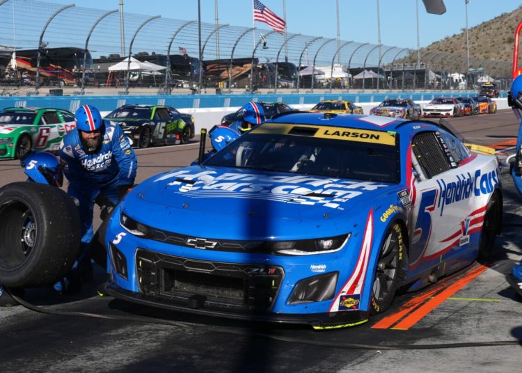 Kyle Larson wins second NASCAR championship, denying Denny Hamlin in overtime