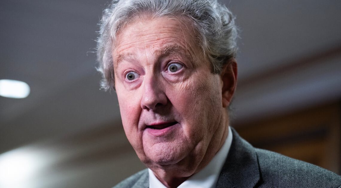 MAGA Senator Turns on ‘Intergalactic Freakshow’ Colleagues