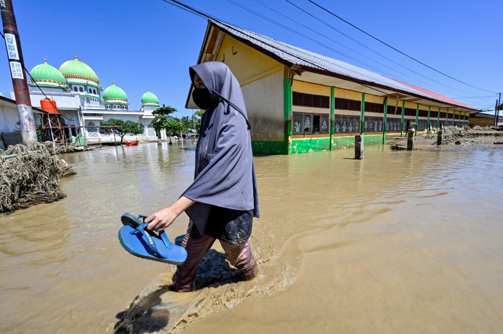 More than 500 dead across Southeast Asia after record rainfall, floods