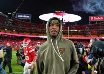 The Commanders need Jayden Daniels to be the answer again, not a question