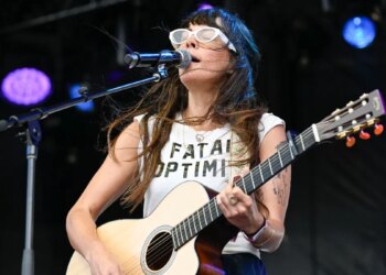 ‘Enema of the Garden State’: Madi Diaz Covers Blink-182’s 1999 Breakthrough Album in Full