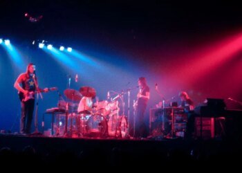 3 Types of Mainstream 20th Century Rock Bands Who Would Struggle to Break Through Today