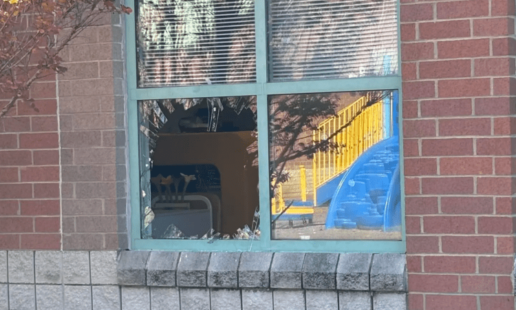 Man arrested after breaking school window, grabbing child: South Carolina authorities