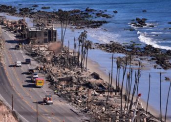 Mayor Karen Bass calls for investigation into LAFD’s handling of smoldering blaze that became Palisades Fire