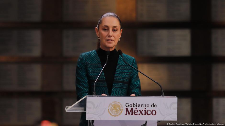 Mexico arrests man for groping President Claudia Sheinbaum