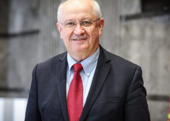 Moldova installs pro-EU Munteanu as new prime minister