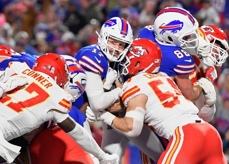 NFL Week 9 scores: Bills pick up win in rivalry game with Chiefs, Panthers pick up an upset victory