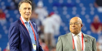 NFL broadcaster Cris Collinsworth makes government shutdown joke as Seahawks blowout Commanders