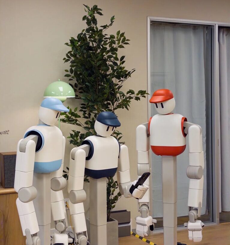 This Home Robot Clears Tables and Loads the Dishwasher All by Itself