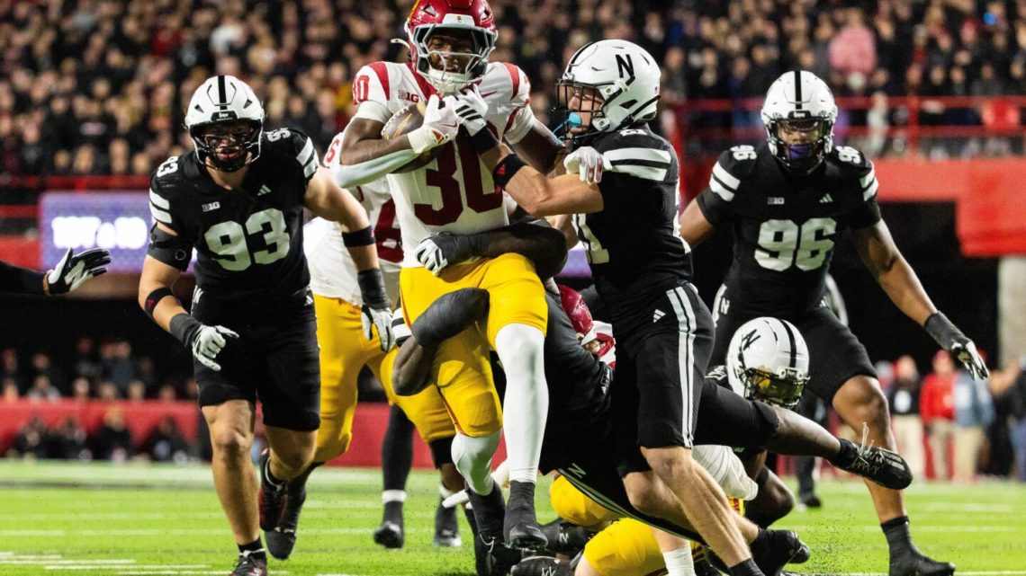 No. 23 USC comes back in 2nd half to beat Nebraska 21-17 and extend Huskers’ losing streak vs Top 25