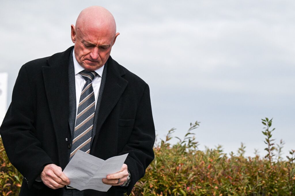 Trump’s in-kind contribution to Mark Kelly ’28