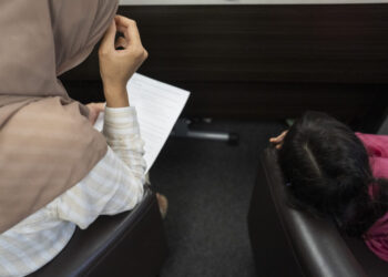 U.S. halts all asylum decisions, pauses visas for Afghan nationals