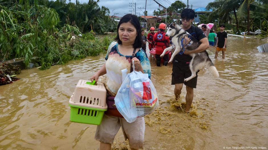 Philippines: Typhoon Kalmaegi death toll climbs past 90
