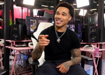 PlaqueBoyMax Answers One of the Internet’s Biggest Questions: $500k or Dinner With Jay-Z?