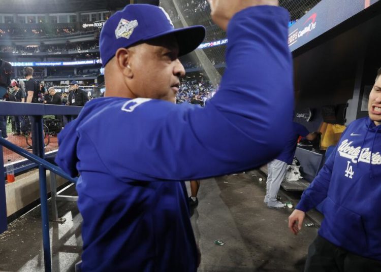 Plaschke: Now that’s more like it! Dodgers recapture mojo, survive scary World Series Game 6