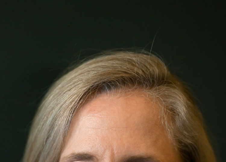 Promising Pragmatism, Spanberger Is Virginia’s First Female Governor