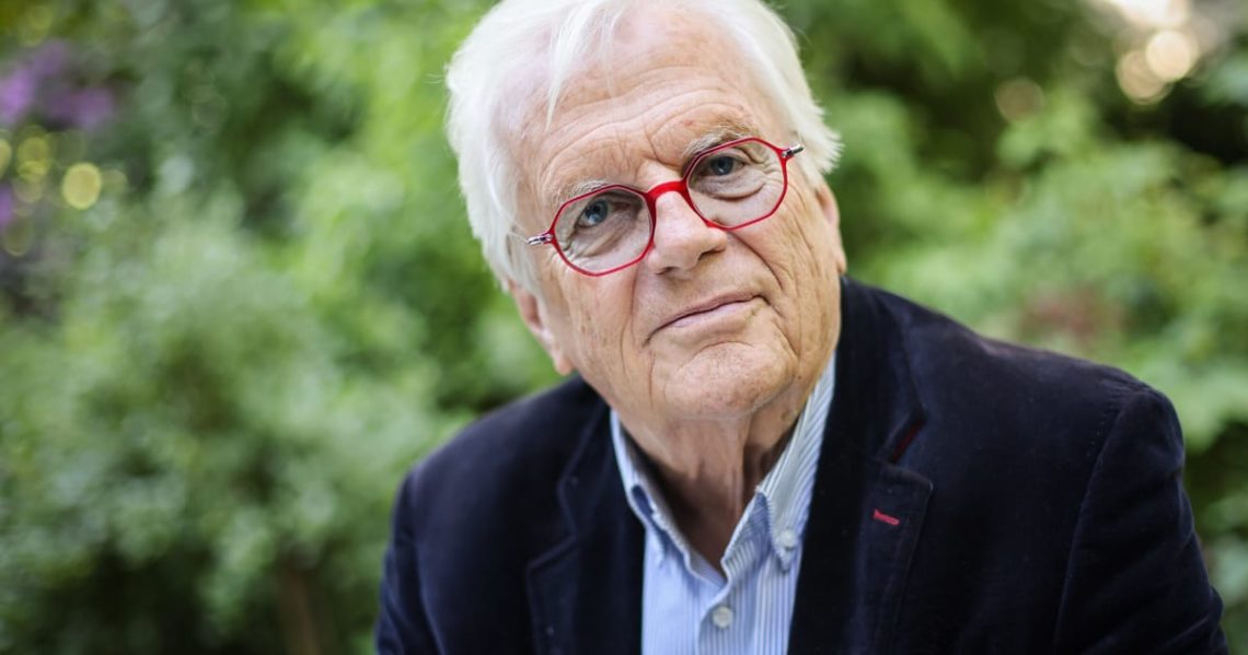 Putin’s award for German conductor sparks fury in Berlin