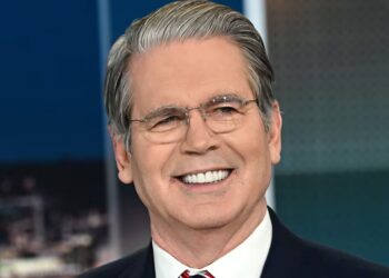 Trump Goon Derails Interview With Bizarre Question About Journalist’s Arm Weight