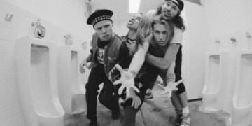 The 1990s Superstars That Made the Red Hot Chili Peppers ‘Nervous,’ Calling Them a ‘Powerful Entity’