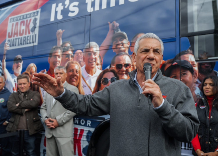 Republicans seek to tap into Trump energy on eve of Election Day in New Jersey, Virginia