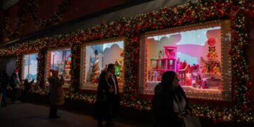 The holidays are stressing me out. I asked experts for advice.