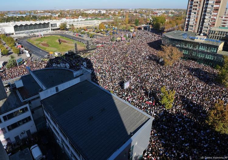 Serbia: Rallies mark Novi Sad station collapse anniversary