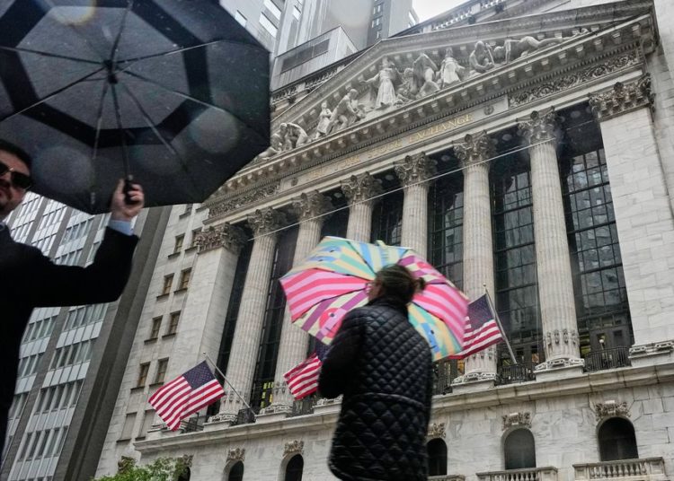 Shares in Asia advance, led by tech stocks, after another week of gains for Wall St