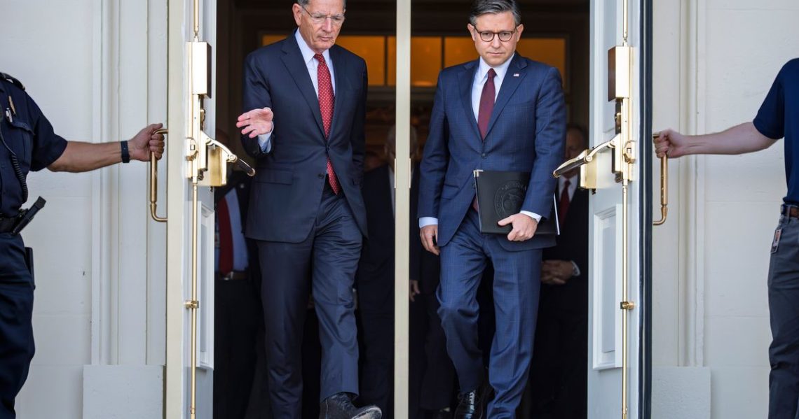 Shutdown stalemate set to drag into sixth week as Trump pushes Republicans to change Senate rules