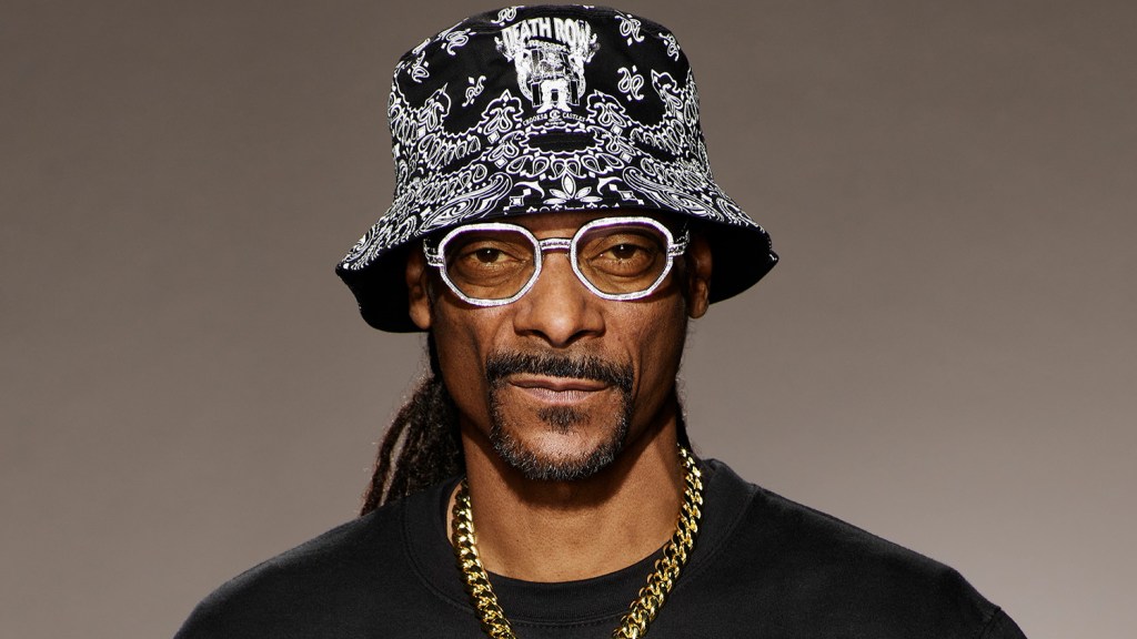 Snoop Dogg’s New Year’s Eve Special For NBC Not Going Forward: “Sometimes The Calendar Gets In The Way Of The Celebration”