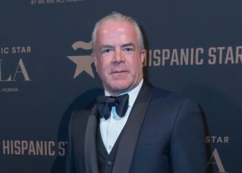 Miss Universe Boss Wants Out as Scandals Engulf Pageant