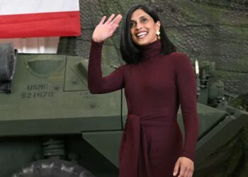 Dems Dunk on ‘Couch Sleeping’ Vance After Usha Seen Without Ring