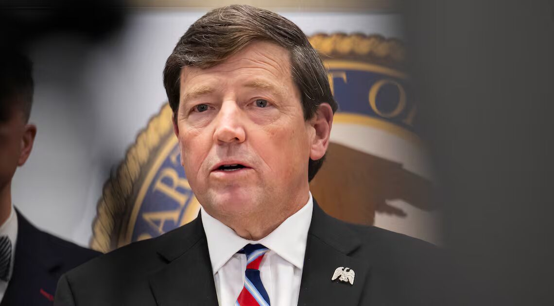 Trump Weaponization Goon Reveals Bondi Likes Him Because He’s a ‘Lunatic and Wildman’