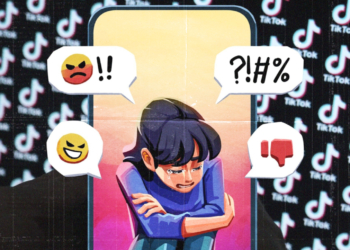 The Internet Is Fighting Back Against TikTok’s ‘Flip the Camera’ Trend