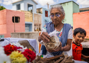 To Celebrate Day of the Dead, One Mexican Town Digs Up Its Dead