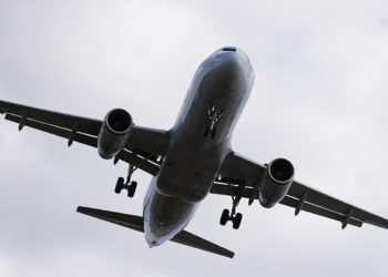 Travelers brace for chaos as US government shutdown threatens holiday flights