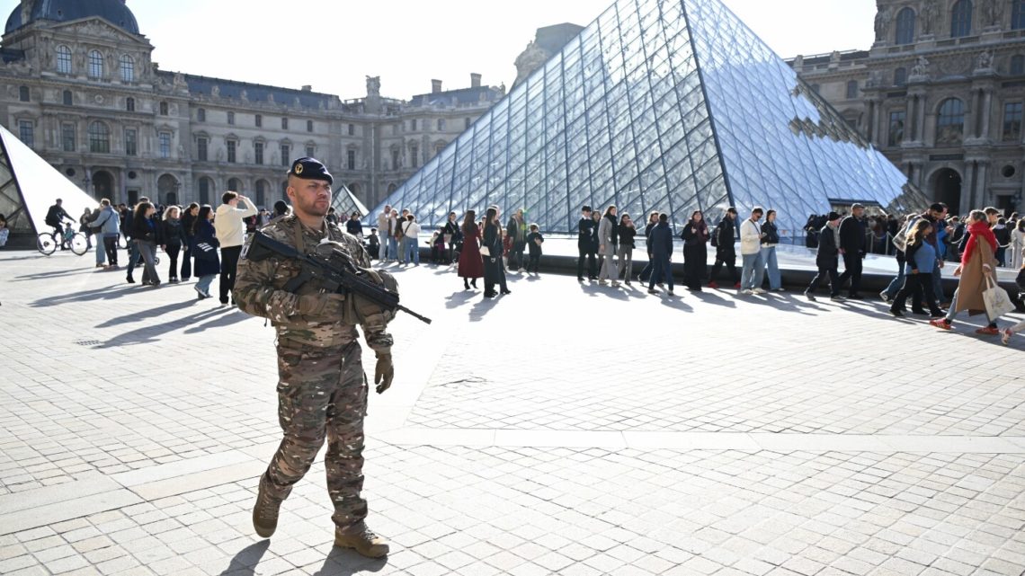 Two new suspects handed preliminary charges in Louvre jewels heist case, Paris prosecutor says