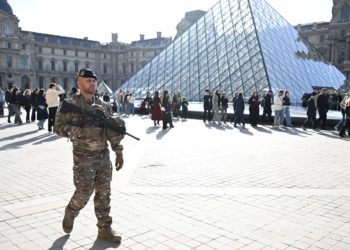 Two new suspects handed preliminary charges in Louvre jewels heist case, Paris prosecutor says