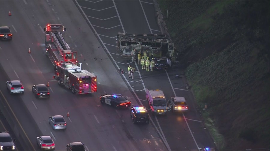 Uber driver killed after crashing into food truck on 10 Freeway in Mid-City