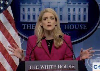 ‘SNL’ Humiliates Karoline Leavitt With Savage New Impression