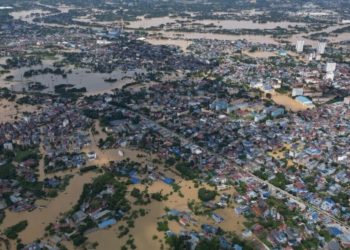 Vietnam rethinks its flood strategy as climate change drives storms and devastation