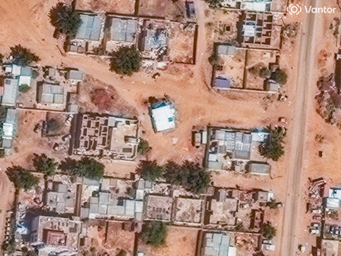 Where are tens of thousands of people in Sudan fleeing to?