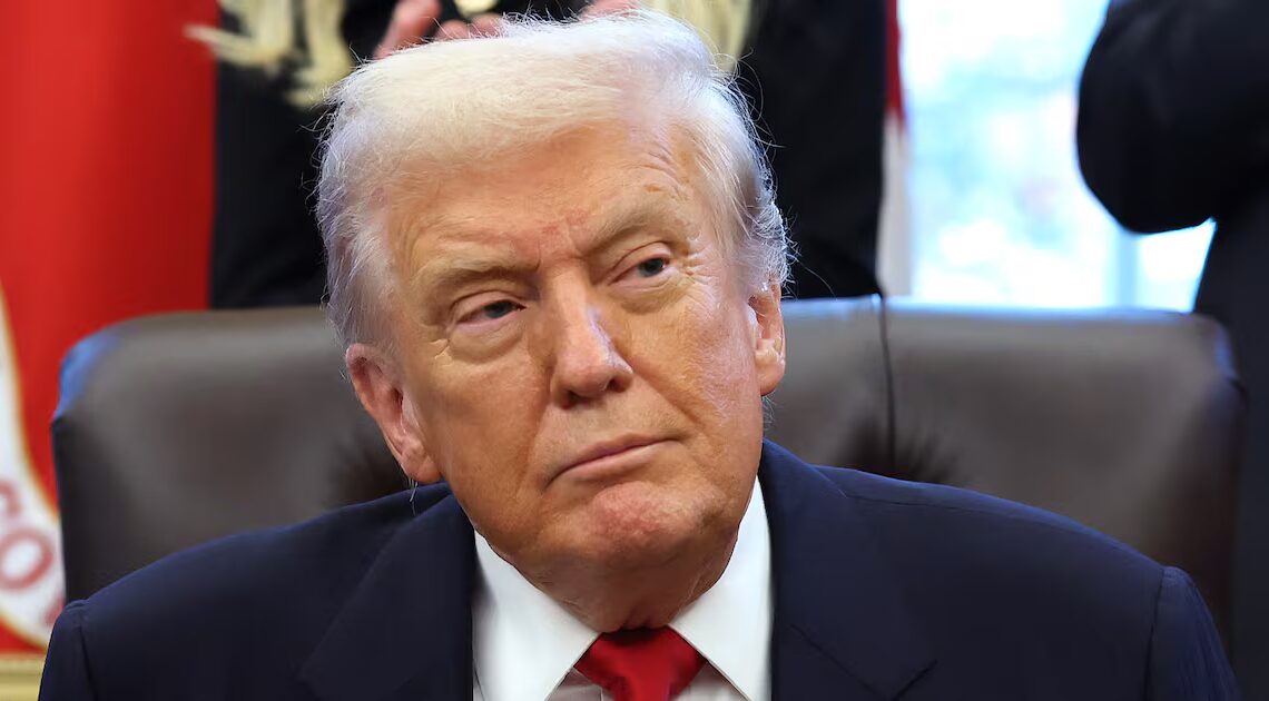 Trump, 79, Fooled Into Hairbrained Mortgage Scheme at His Golf Club